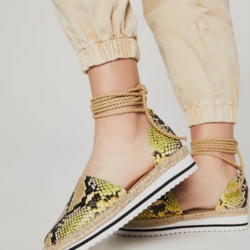 Jennifer Lopez Larenn Espadrille